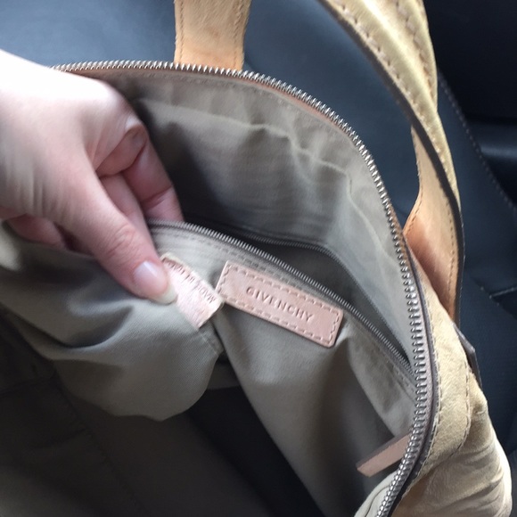 authentic Givenchy Nightingale. - Picture 7 of 8